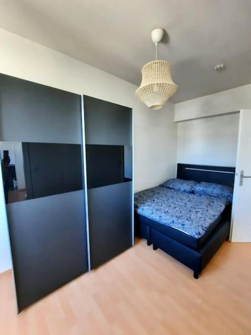 City-Wohnung Mit Ausblick Бохум Екстериор снимка