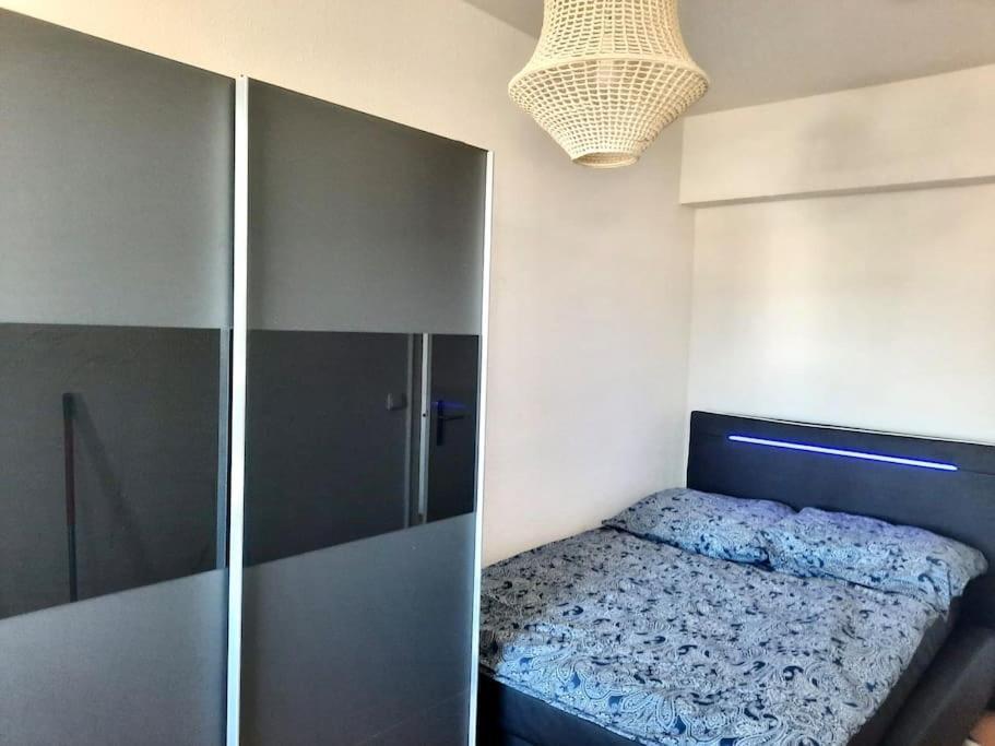 City-Wohnung Mit Ausblick Бохум Екстериор снимка